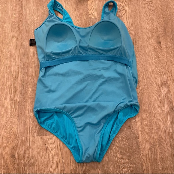 CATALINA Ribbed Blue Swimsuit with Builtin Cups - Size 1X - Picture 8 of 9